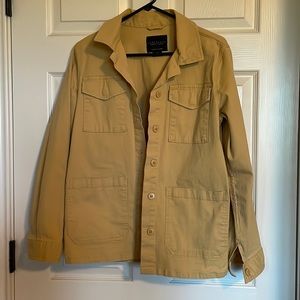 Gold/Mustard Yellow Jacket. Size Medium